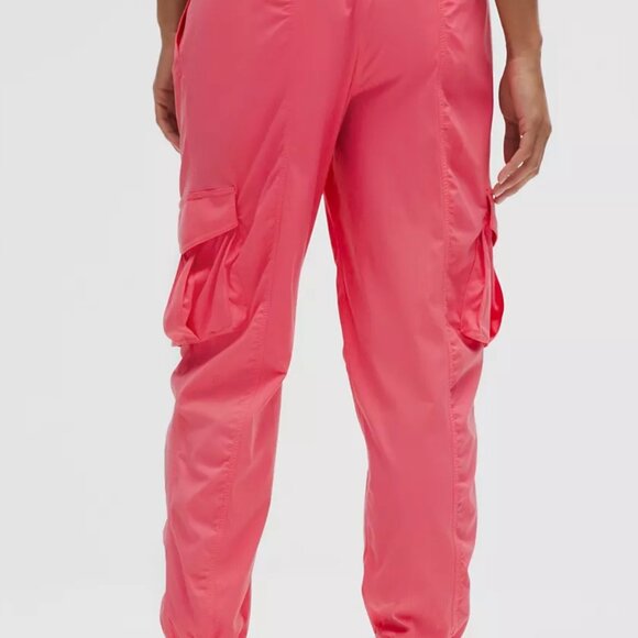 NWT Lululemon Dance Studio Relaxed Fit Mid-Rise Jogger - Picture 2 of 2